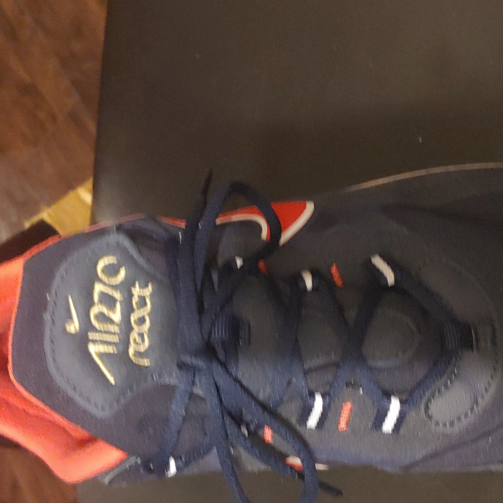 Nike Air Max 270 React in Navy and Red